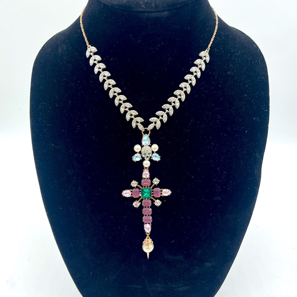 SUPER RARE Betsy Johnson necklace